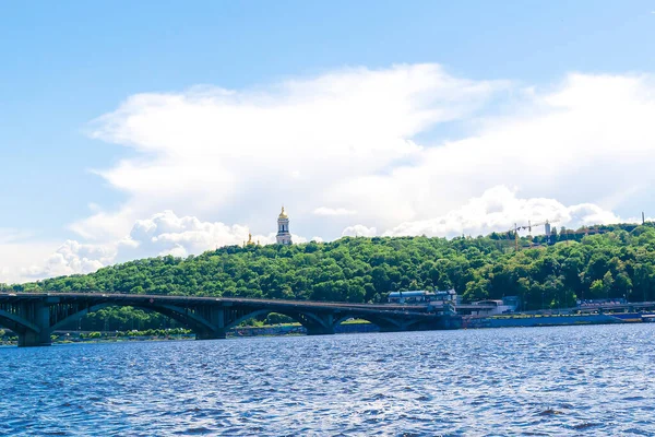 Landschaftlich Reisenden Natur Stadtbild Fluss Dnipro Mit Blauem Wasser Und — Stockfoto