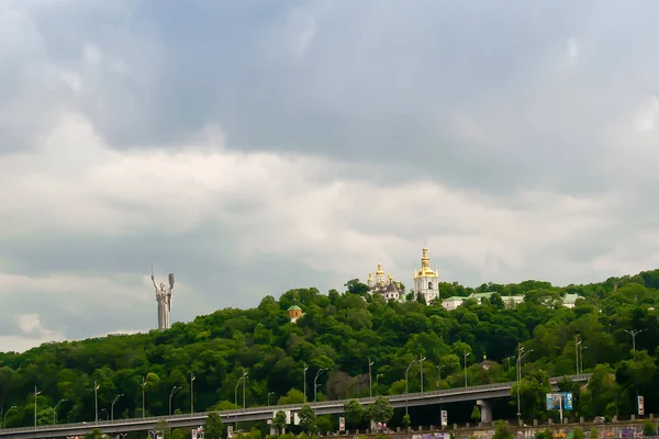 Travel Cityscape River Dnipro Motherland Monument Statue Lavra Church Temple — Stock Photo, Image