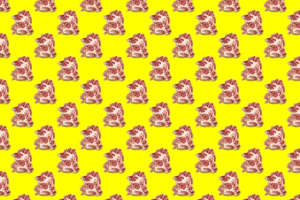 Безшовний Візерунок Їжі Сирими Шматочками Свинячого Яса Жовтому Тлі Яловичими — стокове фото