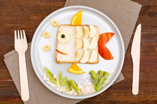Funny Cute Fish Shape Sandwich Toast Bread Banana Apple Orange — Photo
