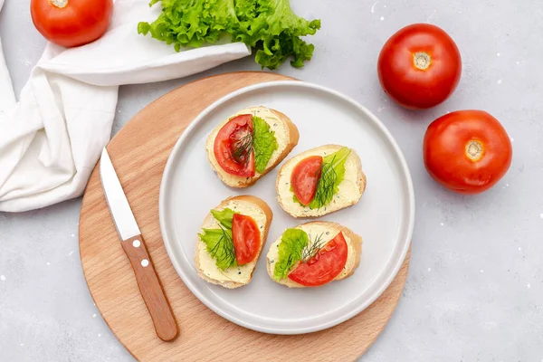 Bruschetta Sandwich Bread Toast Soft White Cheese Ricotta Fresh Tomatoes — Stock Photo, Image