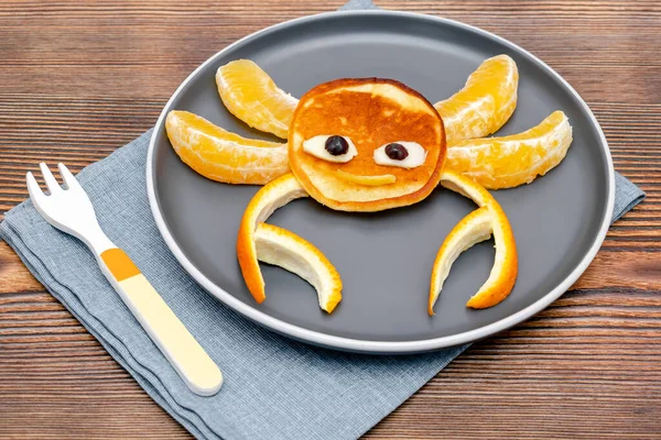 Funny Crab Face Shape Snack Pancake Orange Plate Cute Kids — Stok Foto