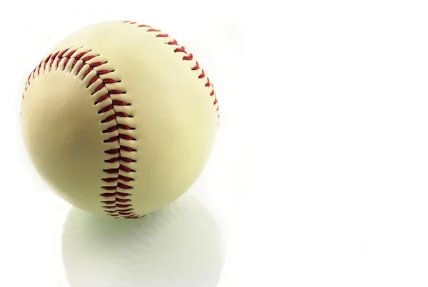 Baseball ball izolowane na białym tle — Zdjęcie stockowe