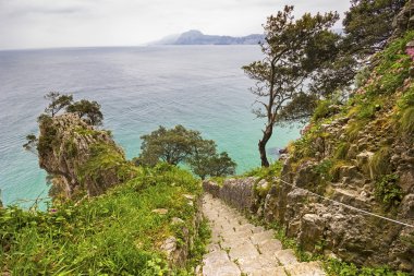 el caballo feneri buci kıyılarında aşağı merdiven
