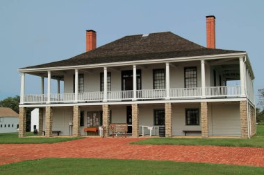 Fort SCOTT, KS 20 Eylül 19. yüzyılın ortalarında Fort Scott, 20 Eylül 2020 'de Fort Scott, KS' de Amerikan yerleşiminin sınırında Amerikan Ordusu harekatı için bir ileri karakol olarak görev yaptı.