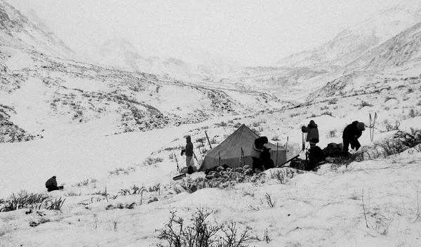 Winter Mountain Camp — Stockfoto
