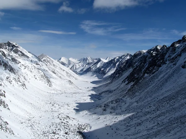 Montagna valle paesaggio — Foto Stock