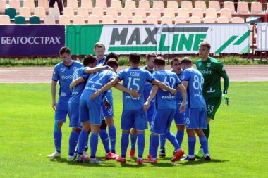 Belarus Futbol Şampiyonası. Mayıs 2020. Dinamo Brest ve Belshina takımları arasındaki maç. Denis Laptev , Artem Milevskiy , Pavel Savitskiy. 