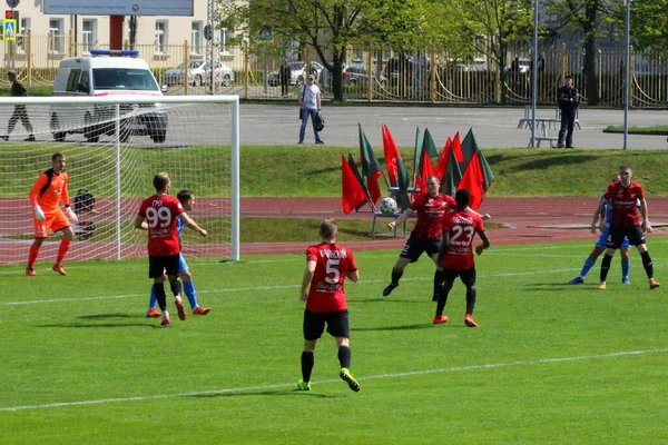 ベラルーシサッカー選手権大会 2020年5月 チーム間の試合ディナモ ブレストとベルシーナ — ストック写真