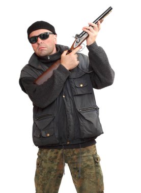 tehlikeli gangster veya av tüfeği ile terör.