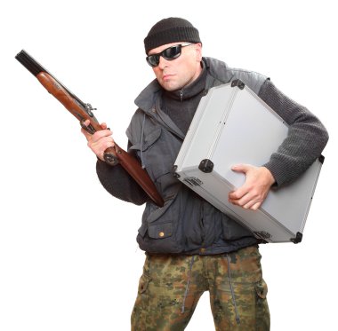 av tüfeği ve bavul çalıntı parayla tehlikeli gangster.