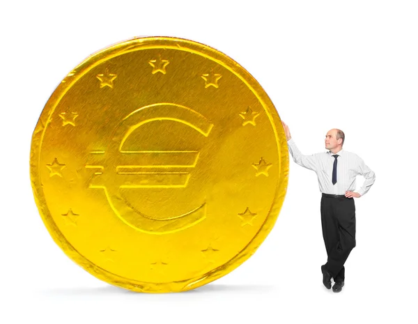 Geschäftsmann mit großer goldener Münze. Investitions- und Sparkonzept — Stockfoto