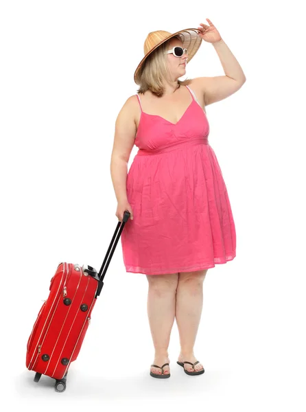 Mujer divertida con sobrepeso en ropa de playa yendo de vacaciones . — Foto de Stock