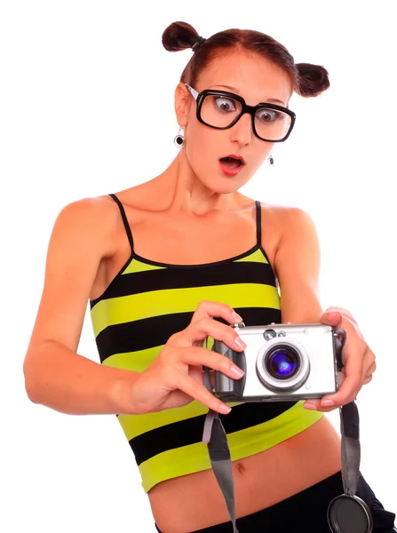 Ung kvinna fotograf med kamera — Stockfoto