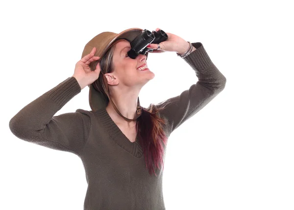 Mulher com binocular vestida em terno de safári — Fotografia de Stock