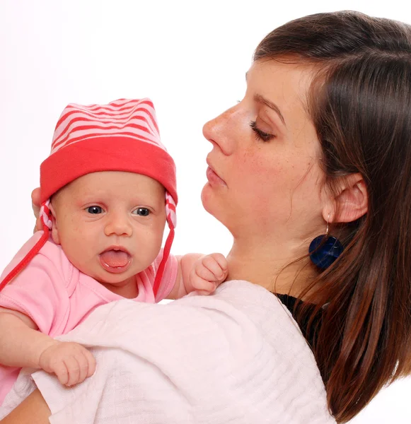 Junge Mutter mit neugeborener Tochter. — Stockfoto