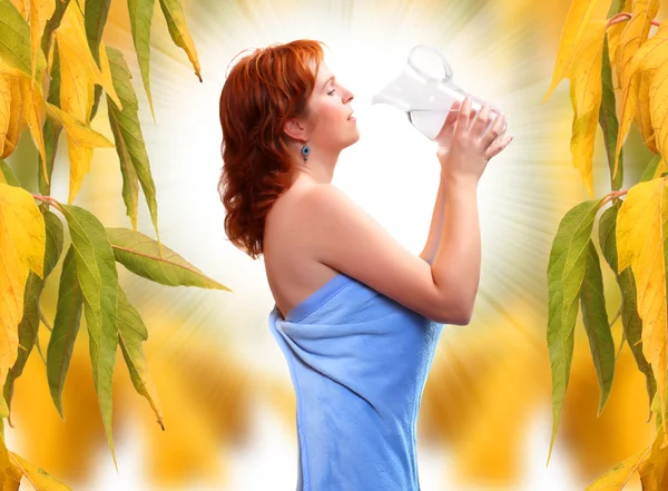 Lady with jug of water — Stock Photo, Image