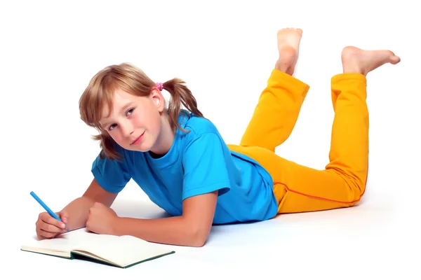 Mooi meisje met geopende boek. — Stockfoto