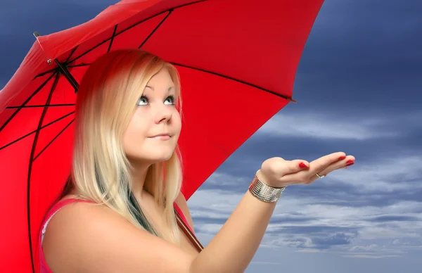 Menina segurando guarda-chuva — Fotografia de Stock