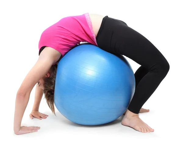 Mujer haciendo ejercicio con pelota —  Fotos de Stock