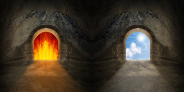 Nazar antik taş kapısı içinde. metin alanı olan korku sahnesi.