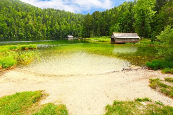 Toplitz. Alpské jezero v Solné komoře, Rakousko — Stock fotografie