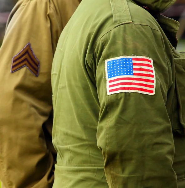 Flag patch på amerikansk soldat uniform . - Stock-foto