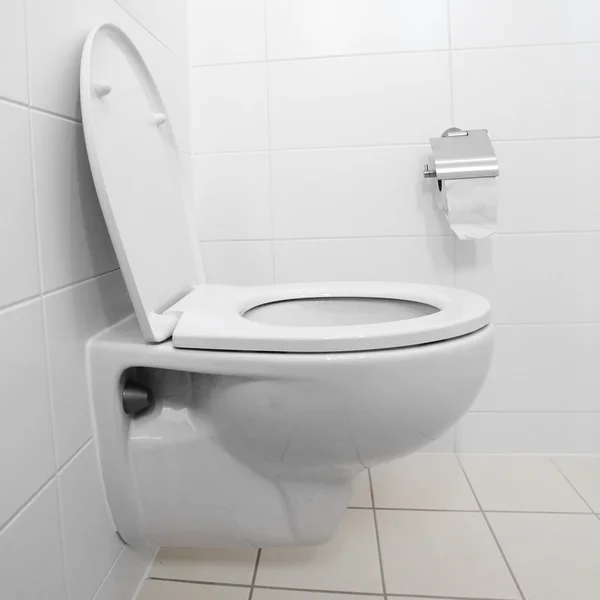 Biały WC — Zdjęcie stockowe