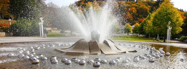 Zingen dag fontein. — Stockfoto