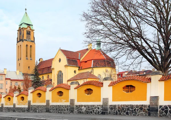 Nygotiska kyrkan av Jungfru Maria och kloster (friary av st. dominic) — Stockfoto