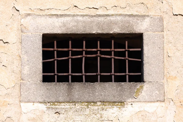 감옥 창 — 스톡 사진