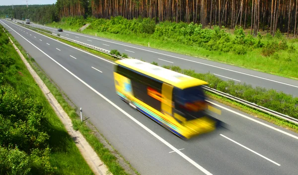 Lastbil på motorväg — Stockfoto