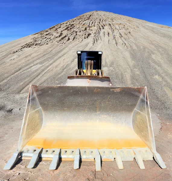 A escavadora carregadora — Fotografia de Stock