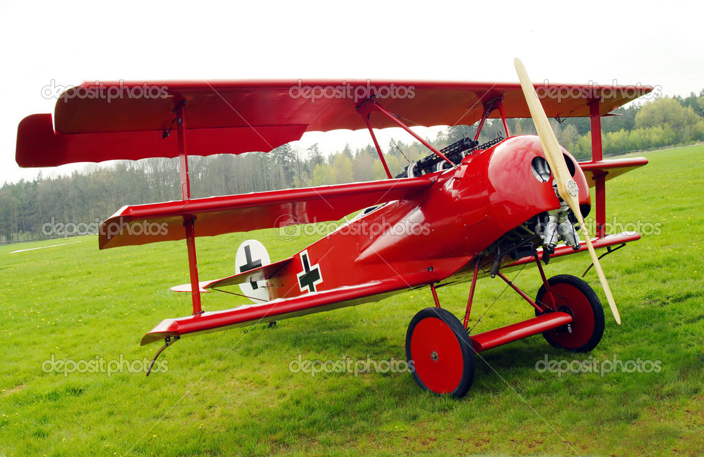 depositphotos_33510411-stock-photo-historic-triplane-fokker-dr-1.jpg