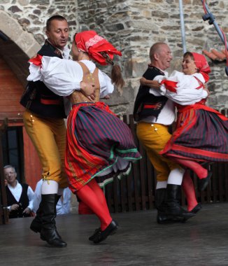 folklor topluluğu usmev