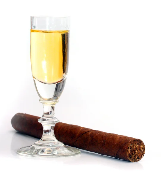Brandy and cuban cigar — Stock Photo, Image