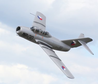 ünlü Sovyet savaş uçağı mig-15uti