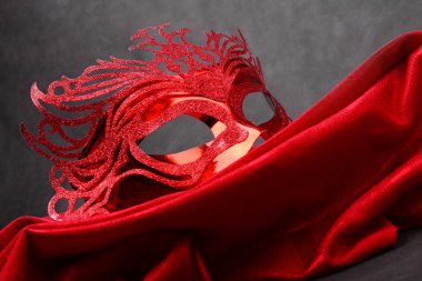 maskeli balo için maske dekore edilmiş