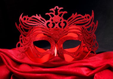 maskeli balo için maske dekore edilmiş