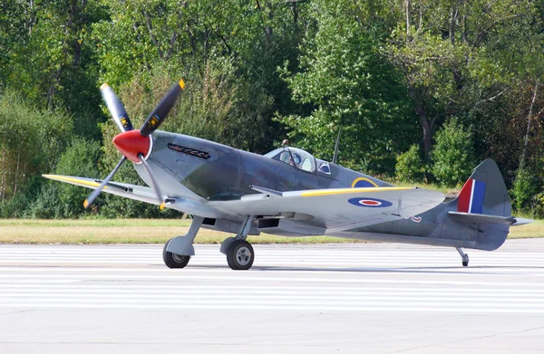 Famous Soviet fighter jet Mig-15UTI — Stock Photo, Image