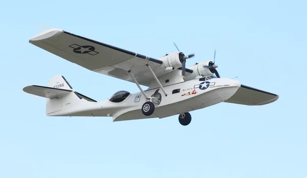 アメリカの救助の飛行艇 pby-5 a の連結カタリナ — ストック写真