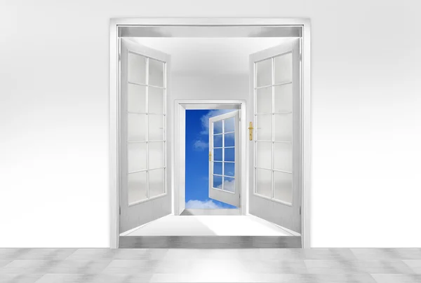 Door to sky - conceptual image - business metaphor — Stock Photo, Image