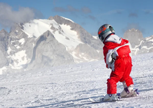 Kind skiën — Stockfoto