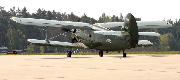 Historic plane paradropper Antonov An-2 in airport Line — Stock Photo, Image