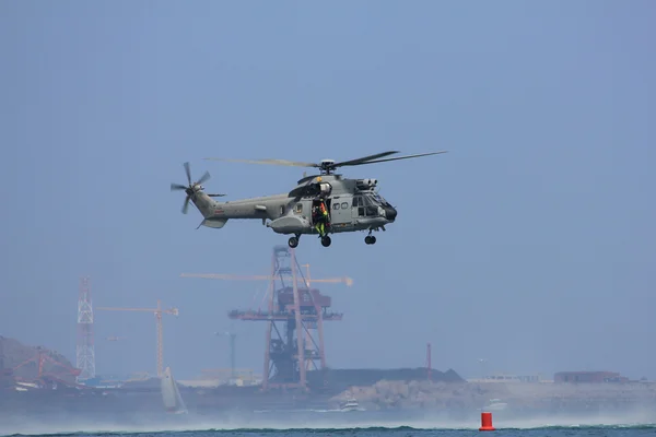 Rettungshubschrauber am Strand — Stockfoto