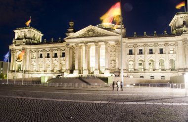 berlin Almanya eur reichstag Parlamento Binası gece ışık