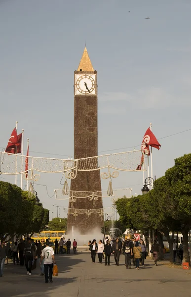 Redakcja Wieża zegarowa na avenue habib bourguiba, tunis Tunezja — Zdjęcie stockowe