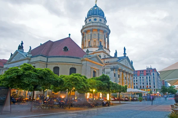 Γερμανική καθεδρικό ναό, στην πλατεία gendarmenmarkt Βερολίνο Γερμανία Ευρώπη — Φωτογραφία Αρχείου