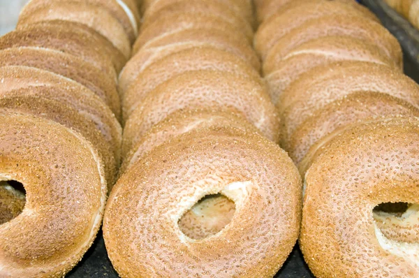 Färska israeliska bagel bröd fotograferad i jerusalem israel — Stockfoto