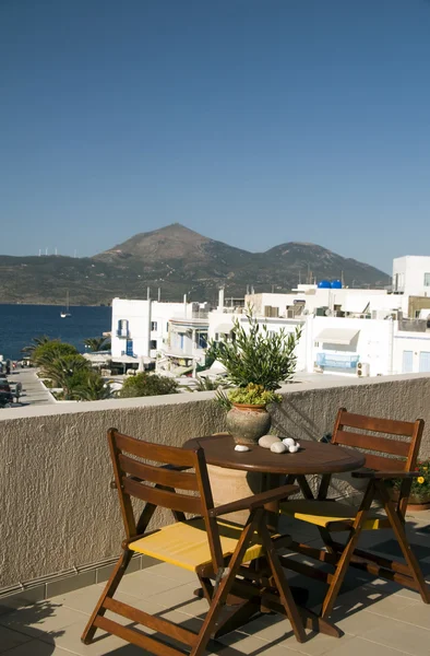 Widok na port i miasto adamas milos Cyklady Grecki wyspa greec — Zdjęcie stockowe
